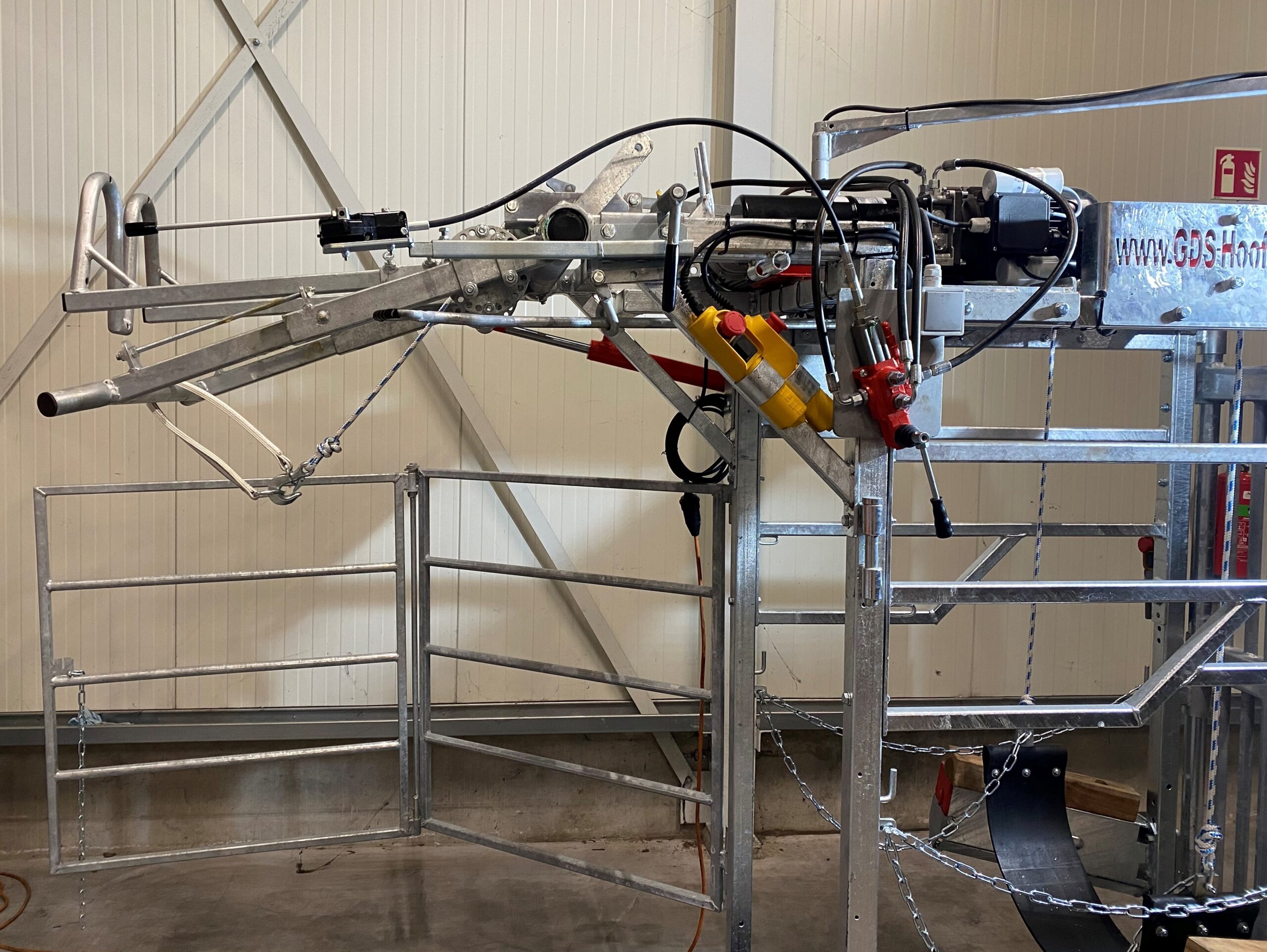 Elektrische klauwbekapbox GDS - met hydraulische fixeerbeugel - Afbeelding 3