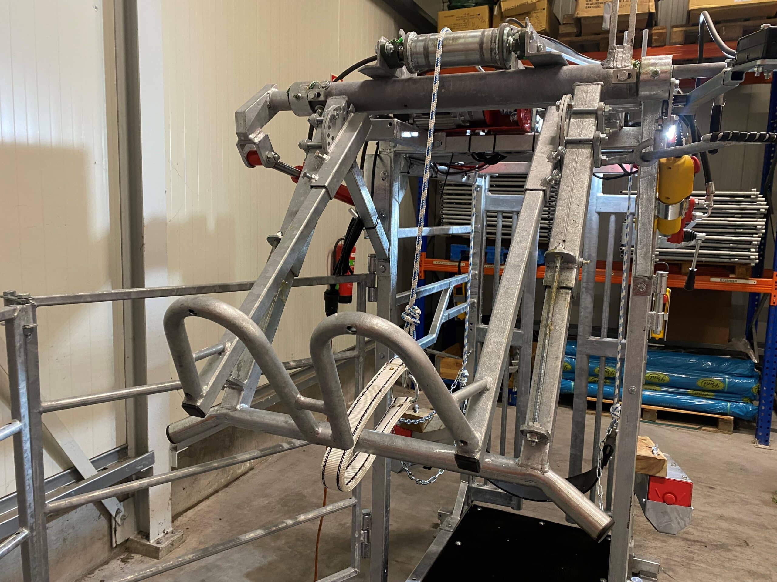 Elektrische klauwbekapbox GDS - met hydraulische fixeerbeugel - Afbeelding 2